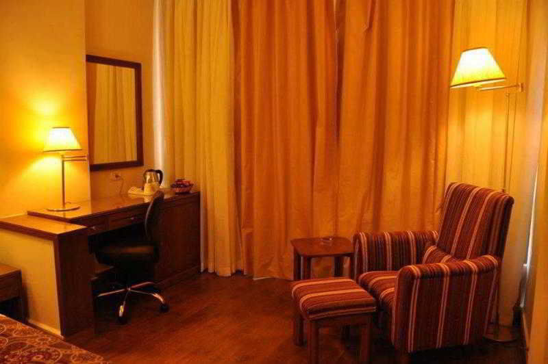 Orient 4*