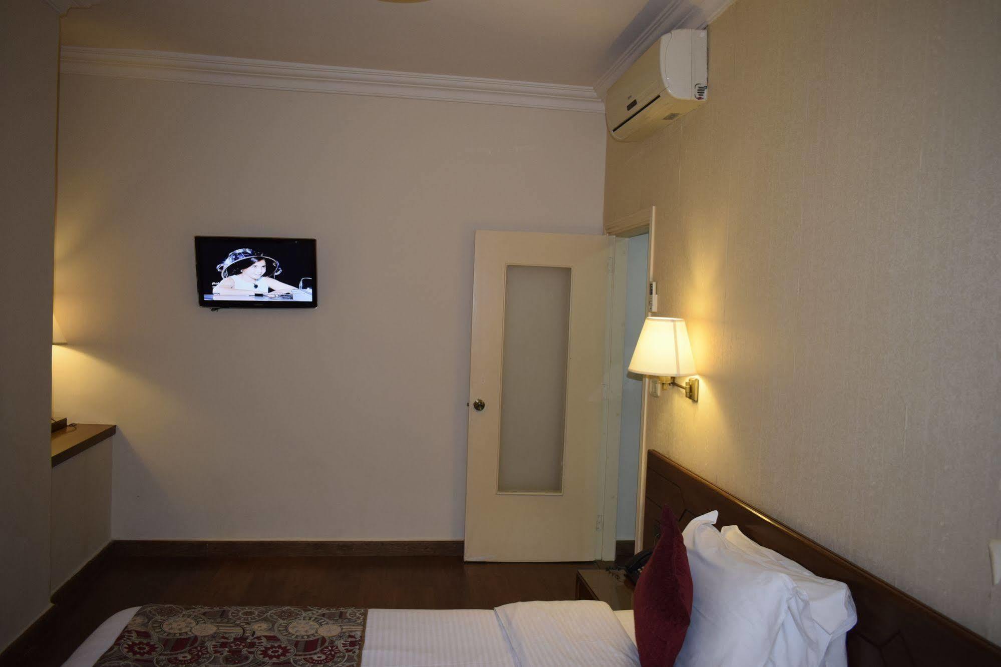 Orient Hotel 4*